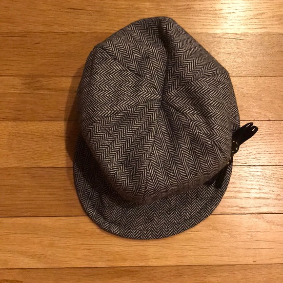 Hat - Picture 2 of 3